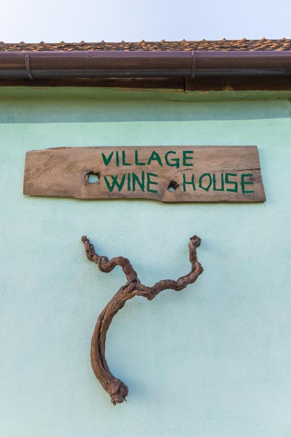 Village Wine House Mandicevac Exteriér fotografie